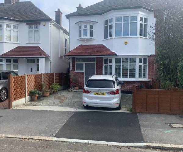 Parking on Langley Drive, E11