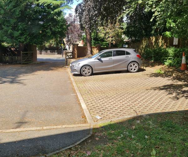 Parking on Haling Park Road, CR2