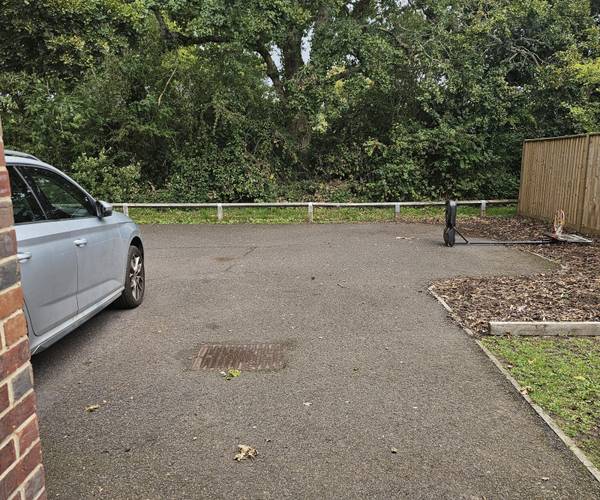 Newmarket Close, SO50