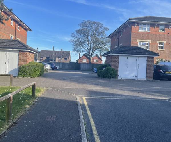 Burns Close, CM11