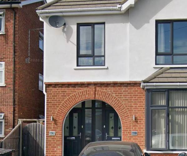 Parking on Woodthorpe Road, TW15