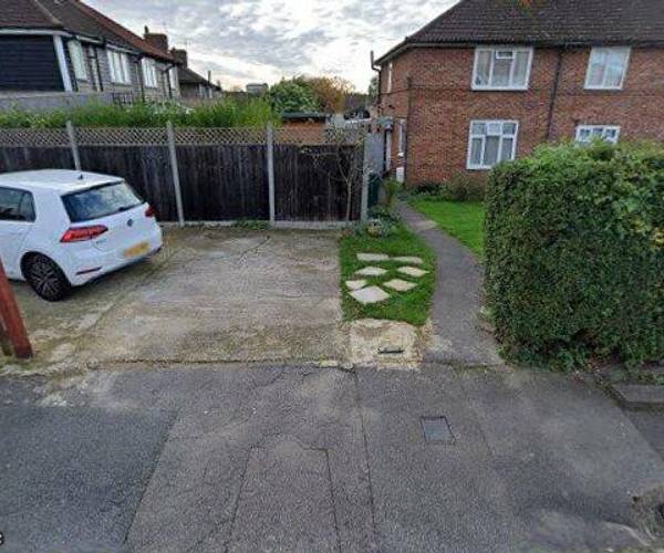 Gilbert Grove, HA8