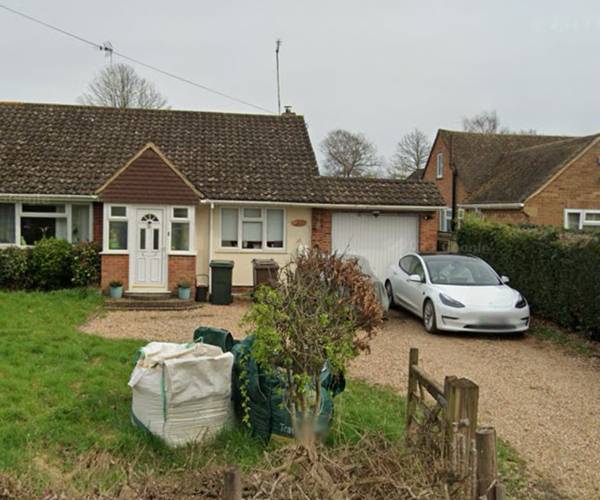 Station Road, TN27