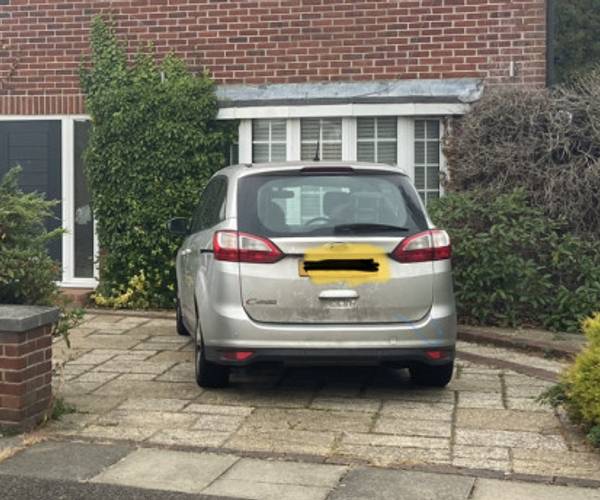 Parking on Chalk Lane, EN4