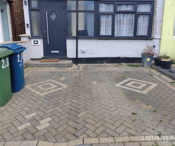 Parking on Eastcote Road, HA2