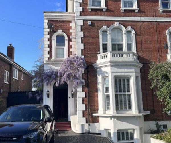 Park Crescent, DA8
