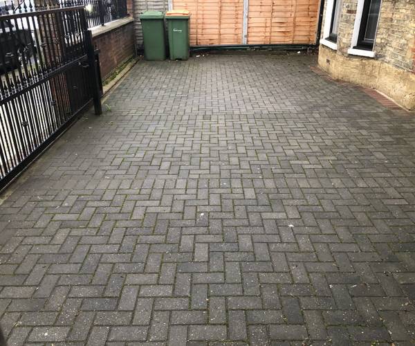 Parking on Westbury Road, E7