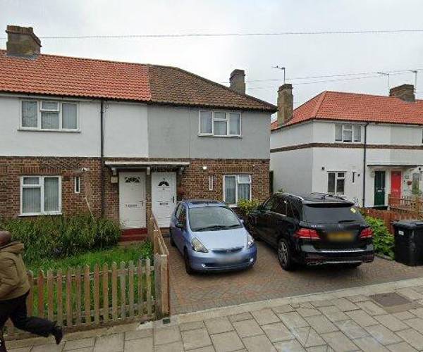 Cobbett Road, TW2