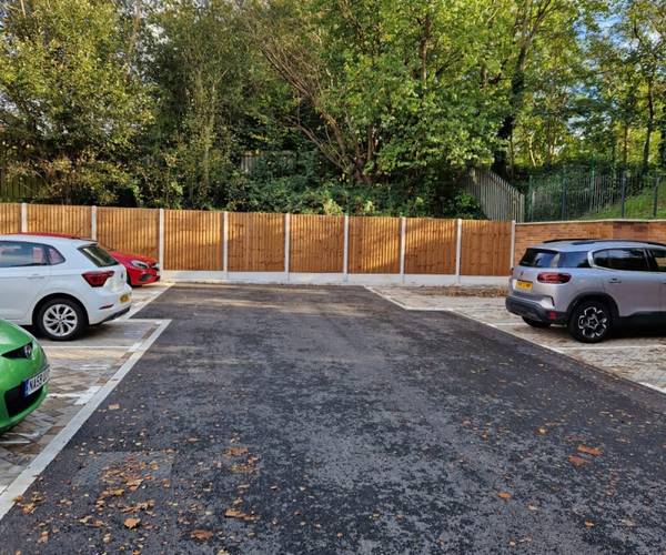 Parking on Lansdowne Road, M30