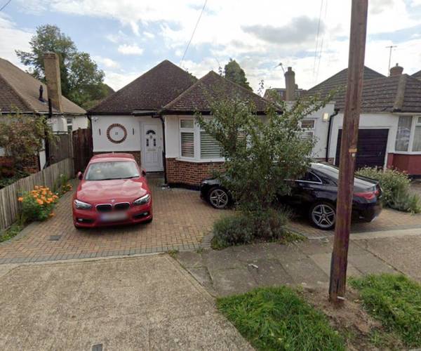 Parking on Primrose Gardens, HA4