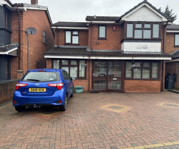 St. Andrews Road, B9