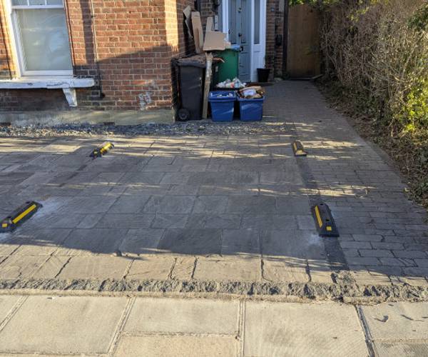 Parking on Sheen Park, TW9