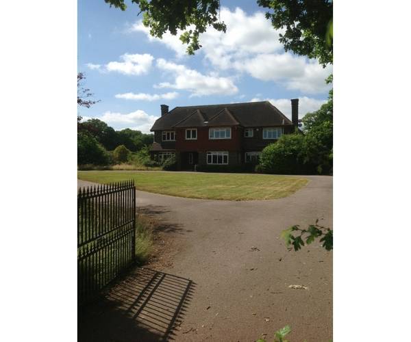 Parking on Northlands,Russ Hill, Gatwick RH6