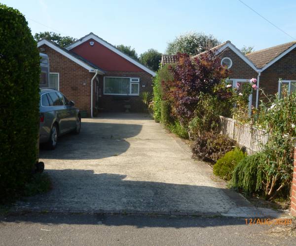 Parking on Oakfield Avenue, PO20