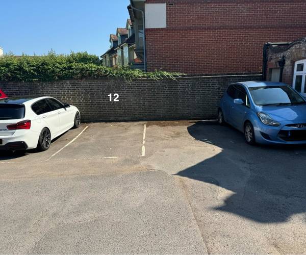 Parking on London Road, CT2