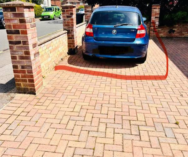 Parking on Hawthorn Road, RG14