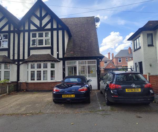 Parking on Derby Road, NG7