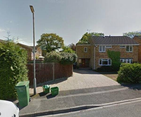 Parking on Cranmer Close, RG31