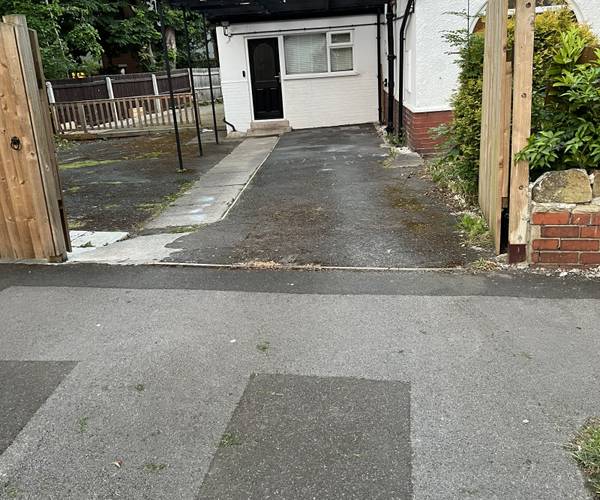 Parking on The Turnways, LS6