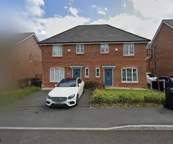 Parking on Lea Hall Green, B20