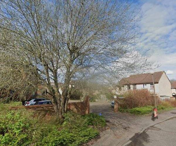 Parking on Wadhurst Lane, MK7