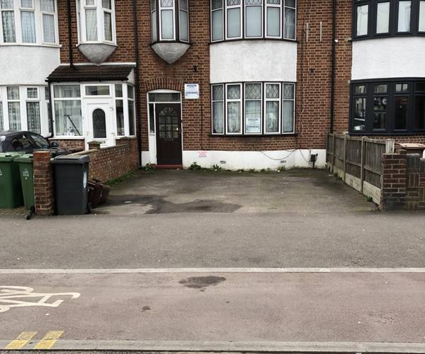 Lea Bridge Road, E17