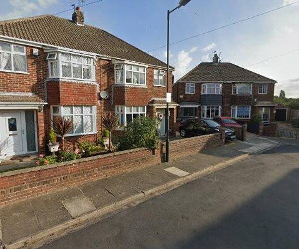 Parking on Beacon Court, DN32