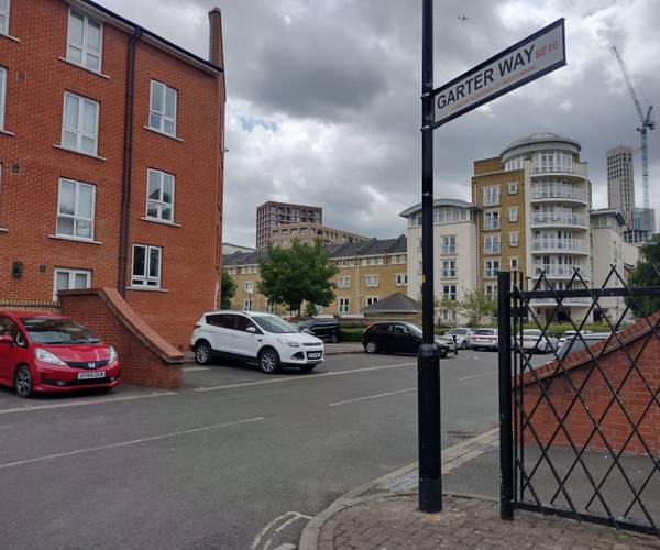 Parking on Garter Way, SE16