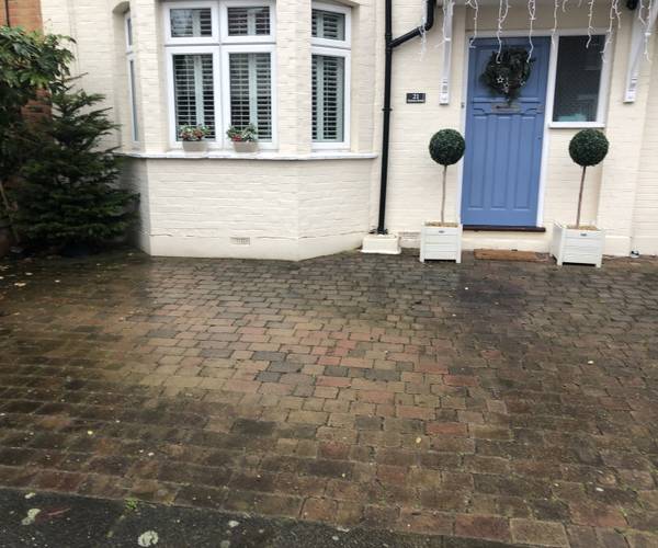 Parking on Graeme Road, EN1