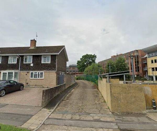Parking on Kilnmead, RH10