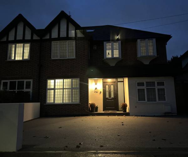 Parking on Arundel Road, KT1