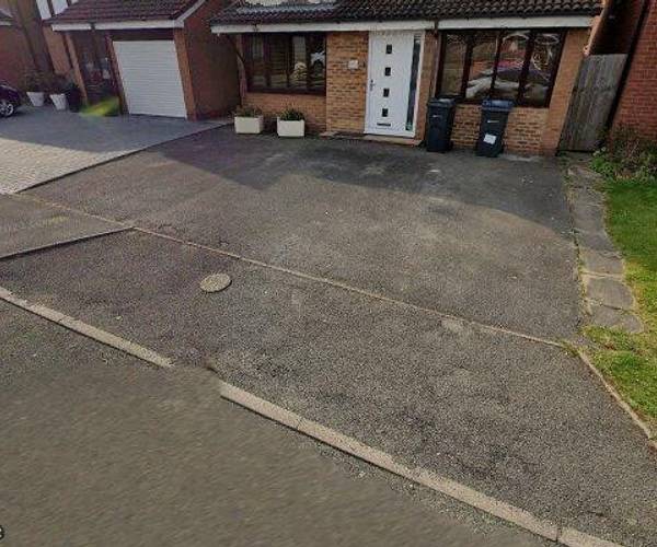Parking on Fairlawns, B26