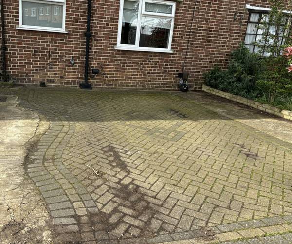 Parking on Carr Road, UB5