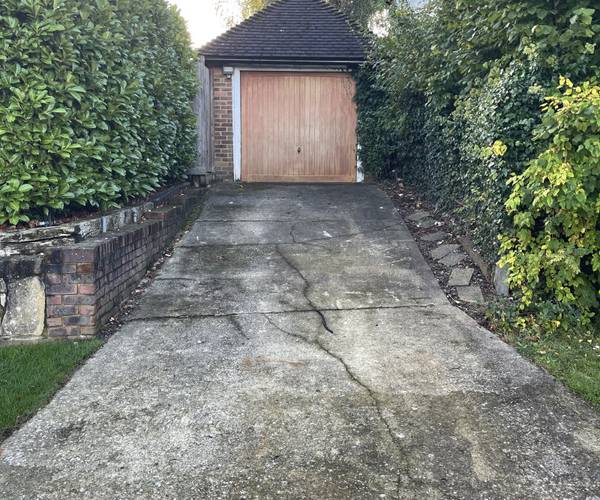 Parking on Pine Hill, KT18