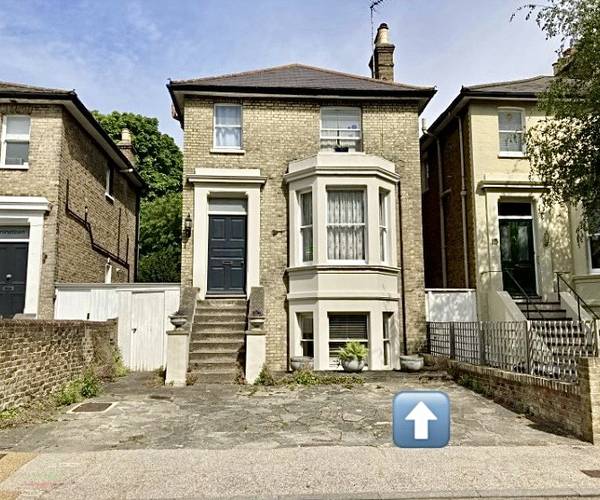 Parking on Park Road, TW1