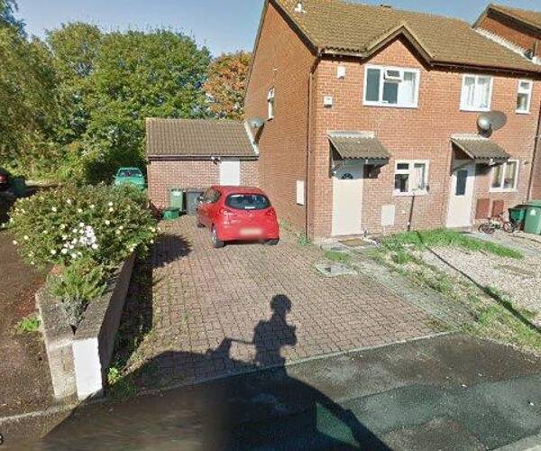 Parking on Peart Close, GL1