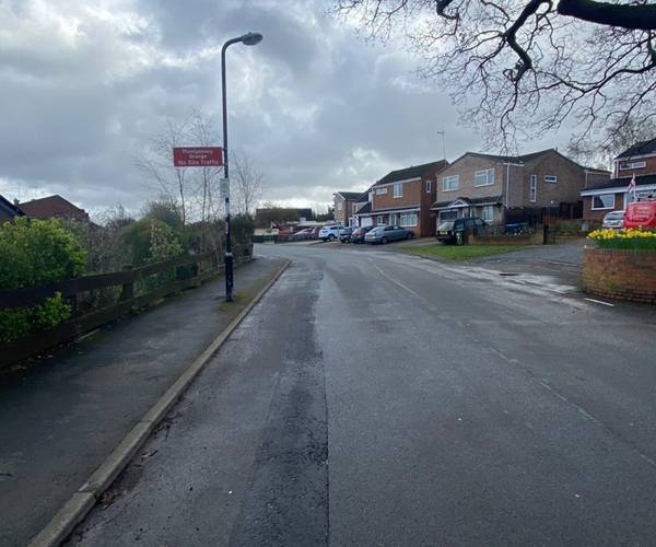 Field Barn Road, CV35