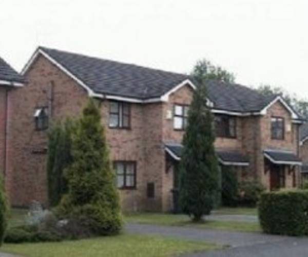 Tagore Close, M13
