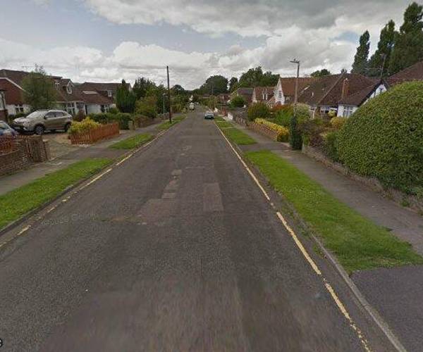 Parking on Robyns Way, TN13