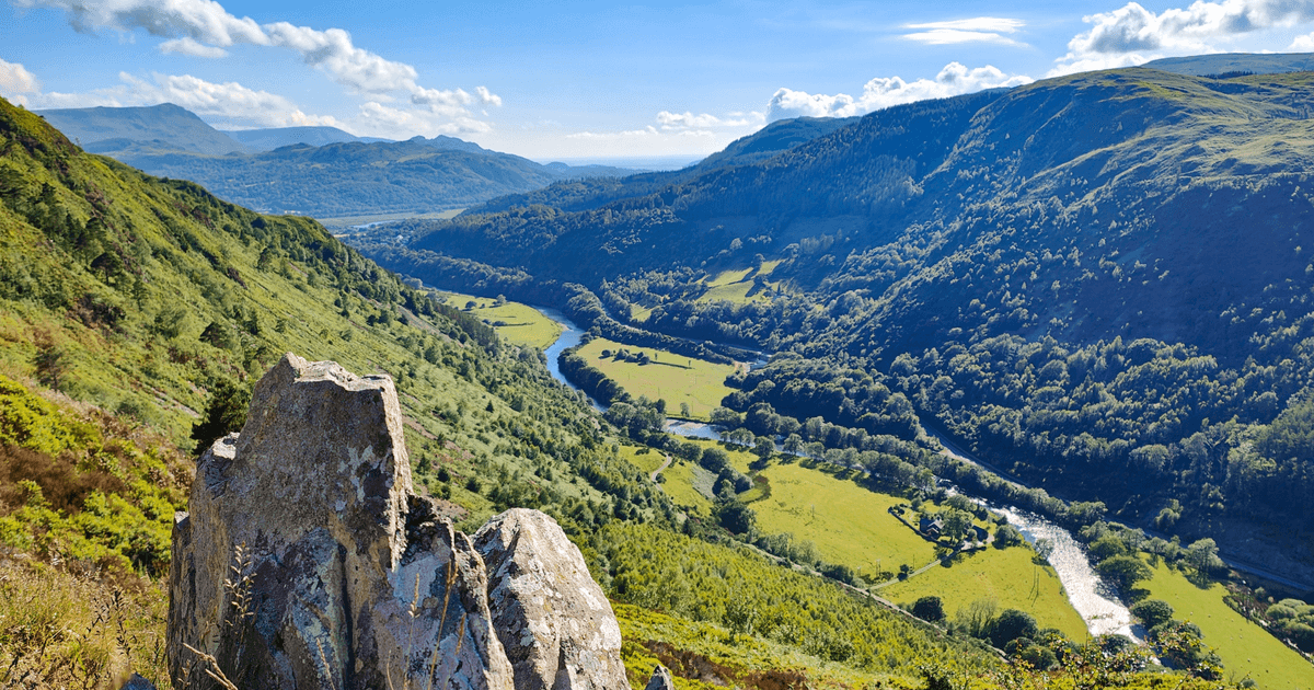 parking-at-uk-national-parks-snowdonia-peak-district-lake-district
